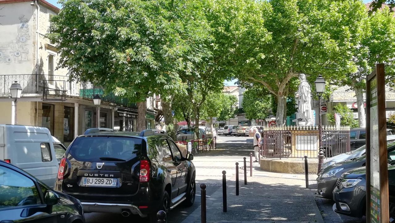 "Chezvero46" Residence 3 Etoiles Avec Piscine, Wifi Et Velos Prayssac Exterior foto